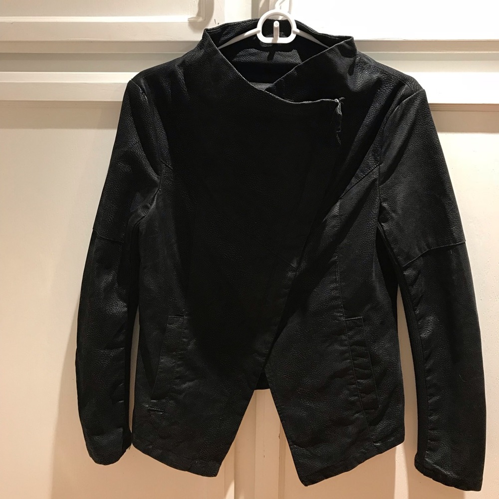 NWOT H&M faux leather textured jacket.